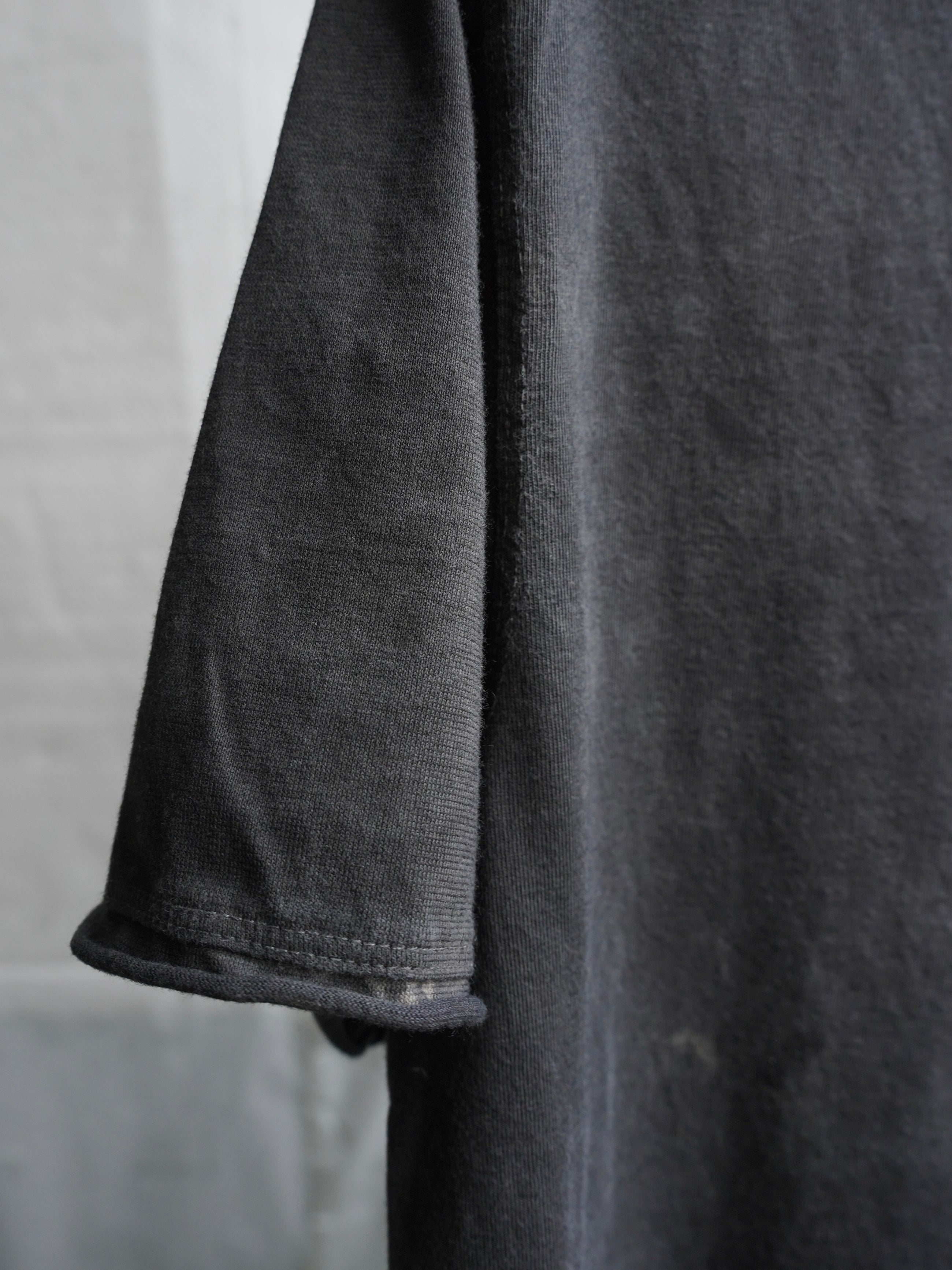 base tee / onion ink