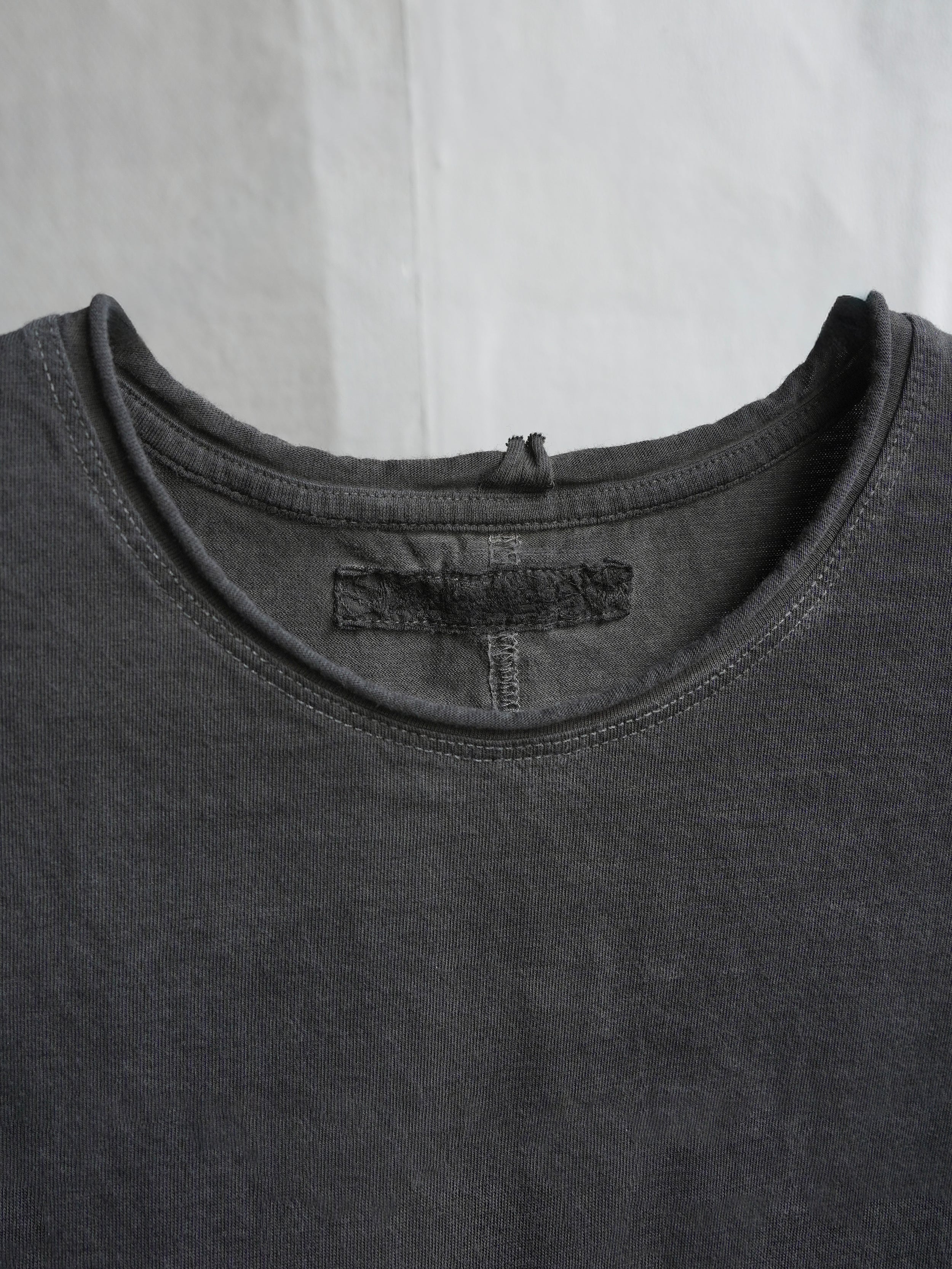 base tee / onion ink