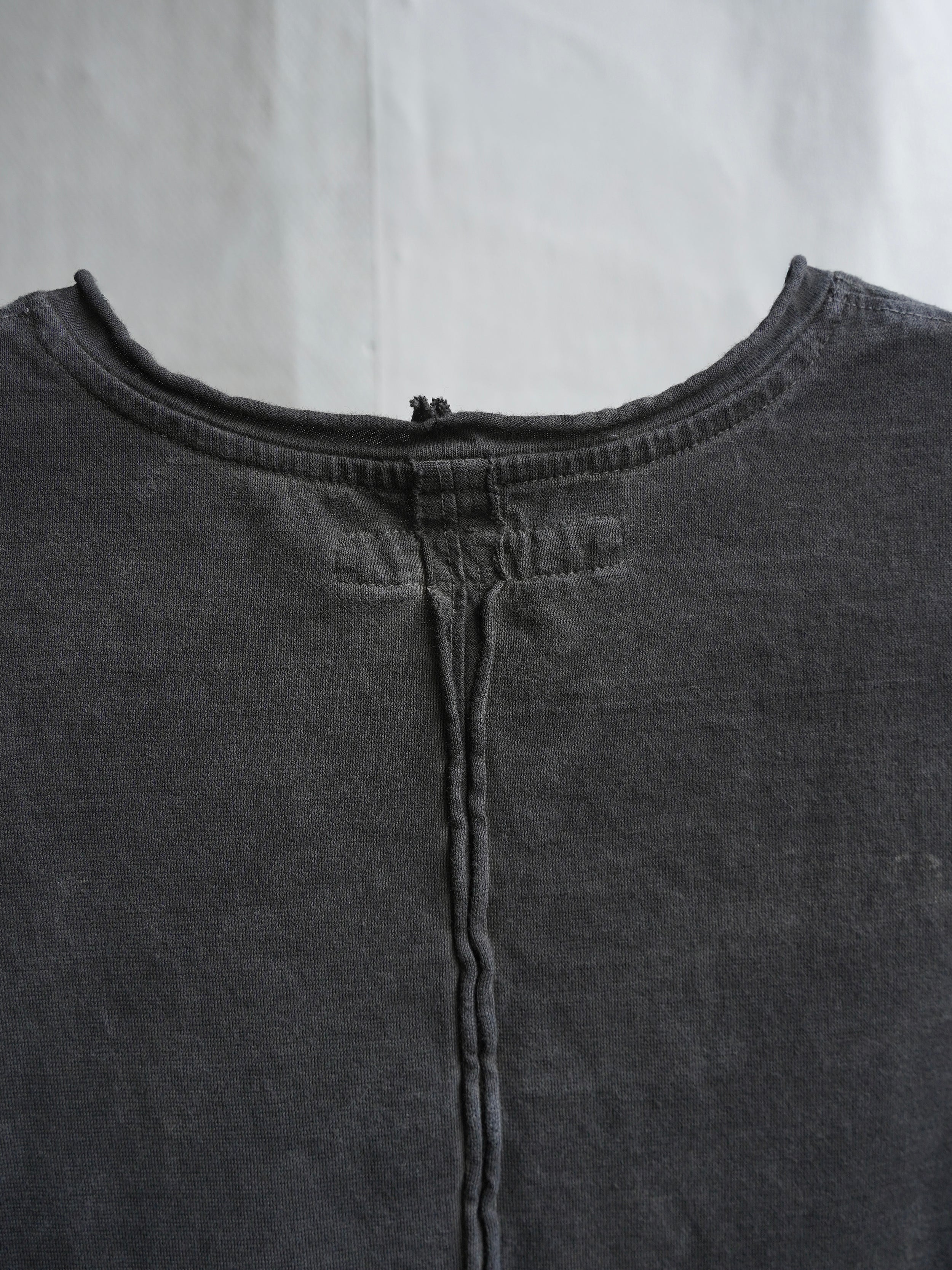base tee / onion ink