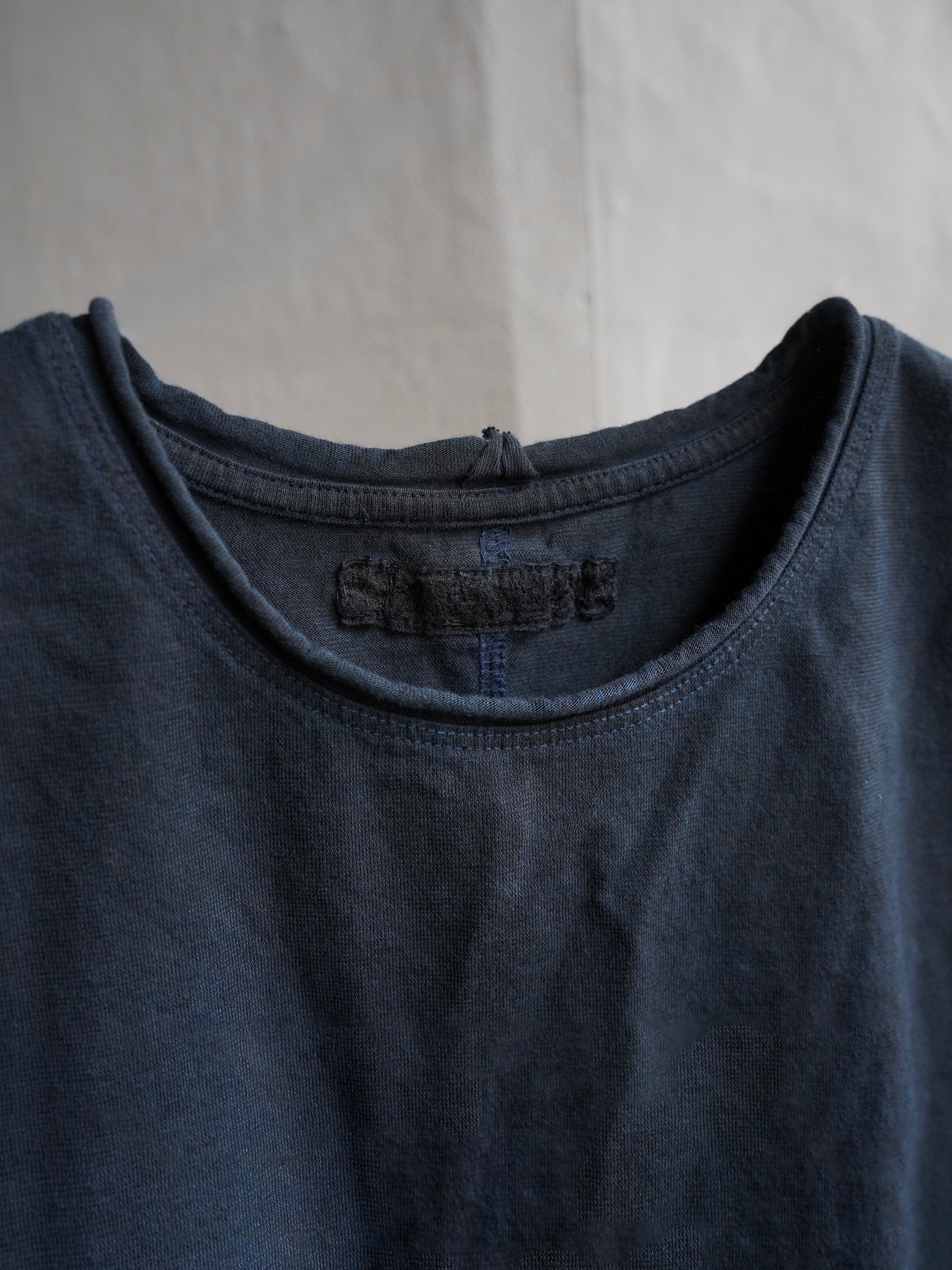 base tee / indigo ink
