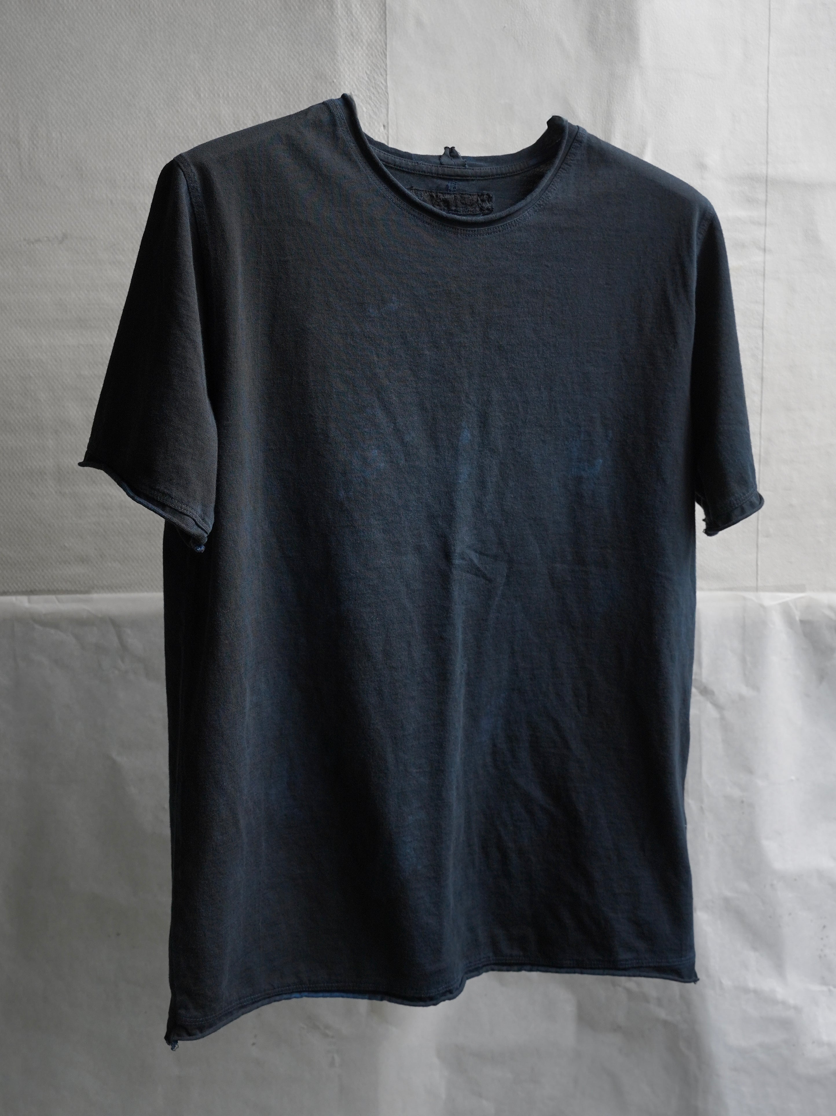 base tee / indigo ink
