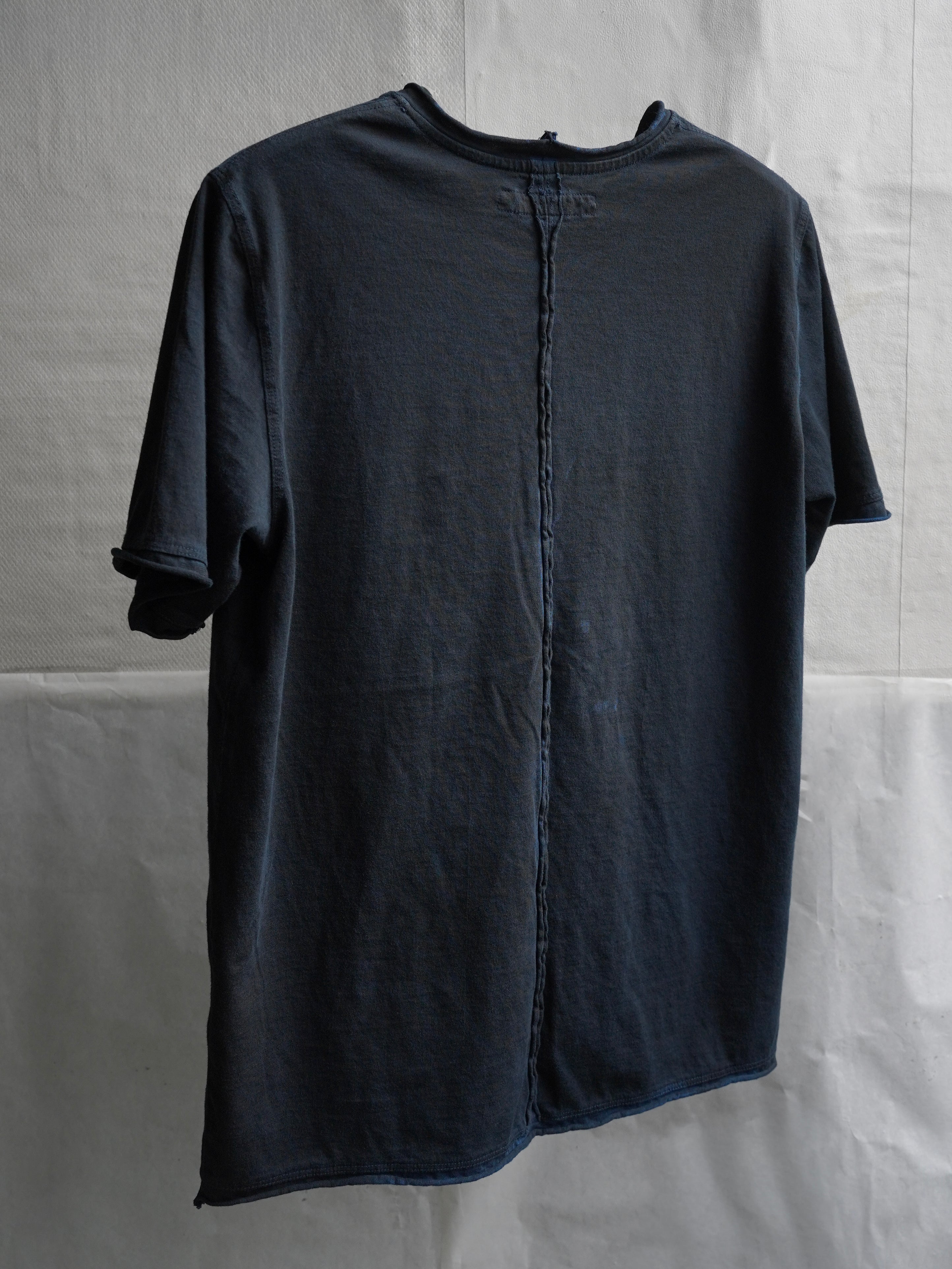 base tee / indigo ink