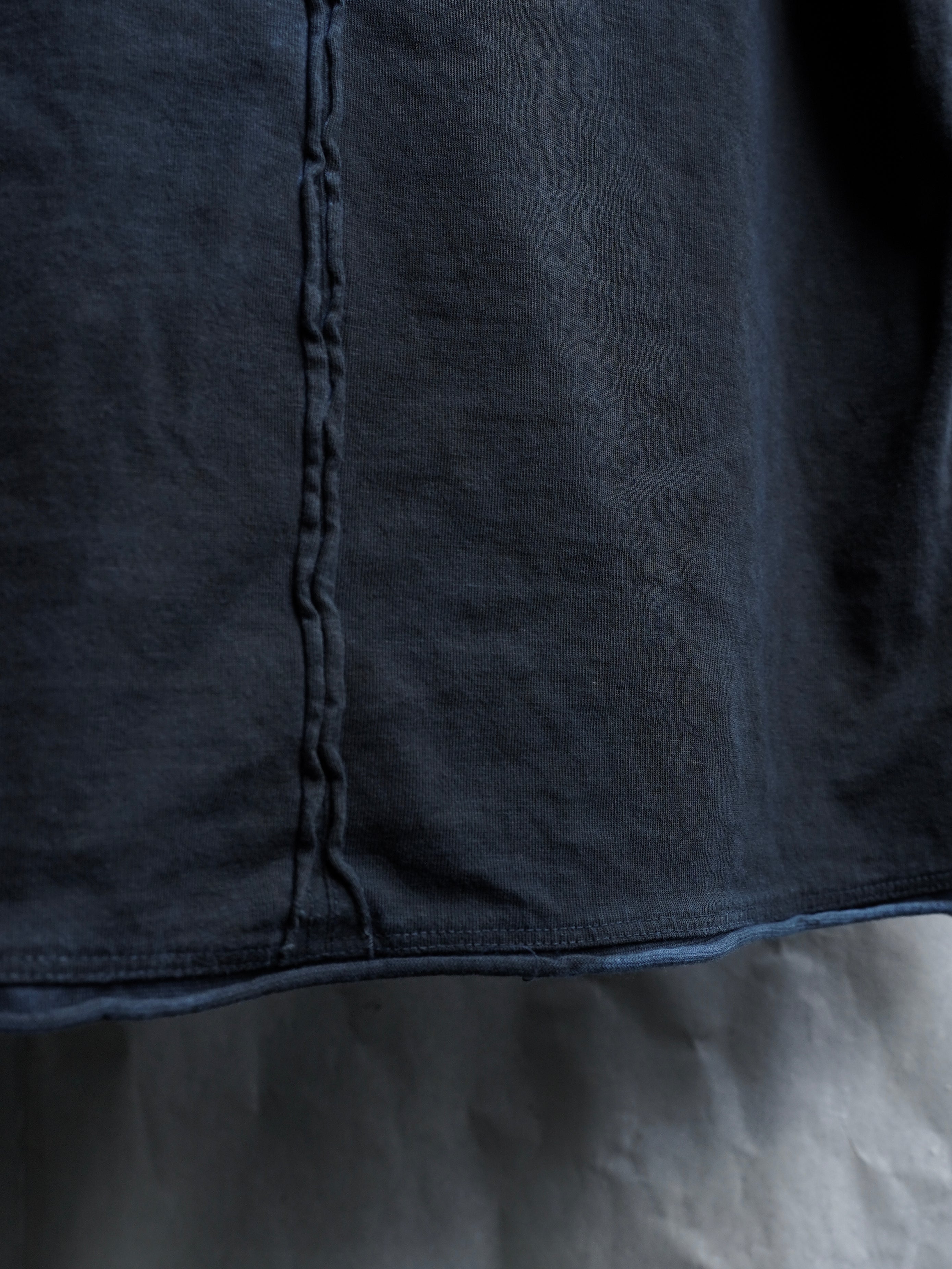 base tee / indigo ink