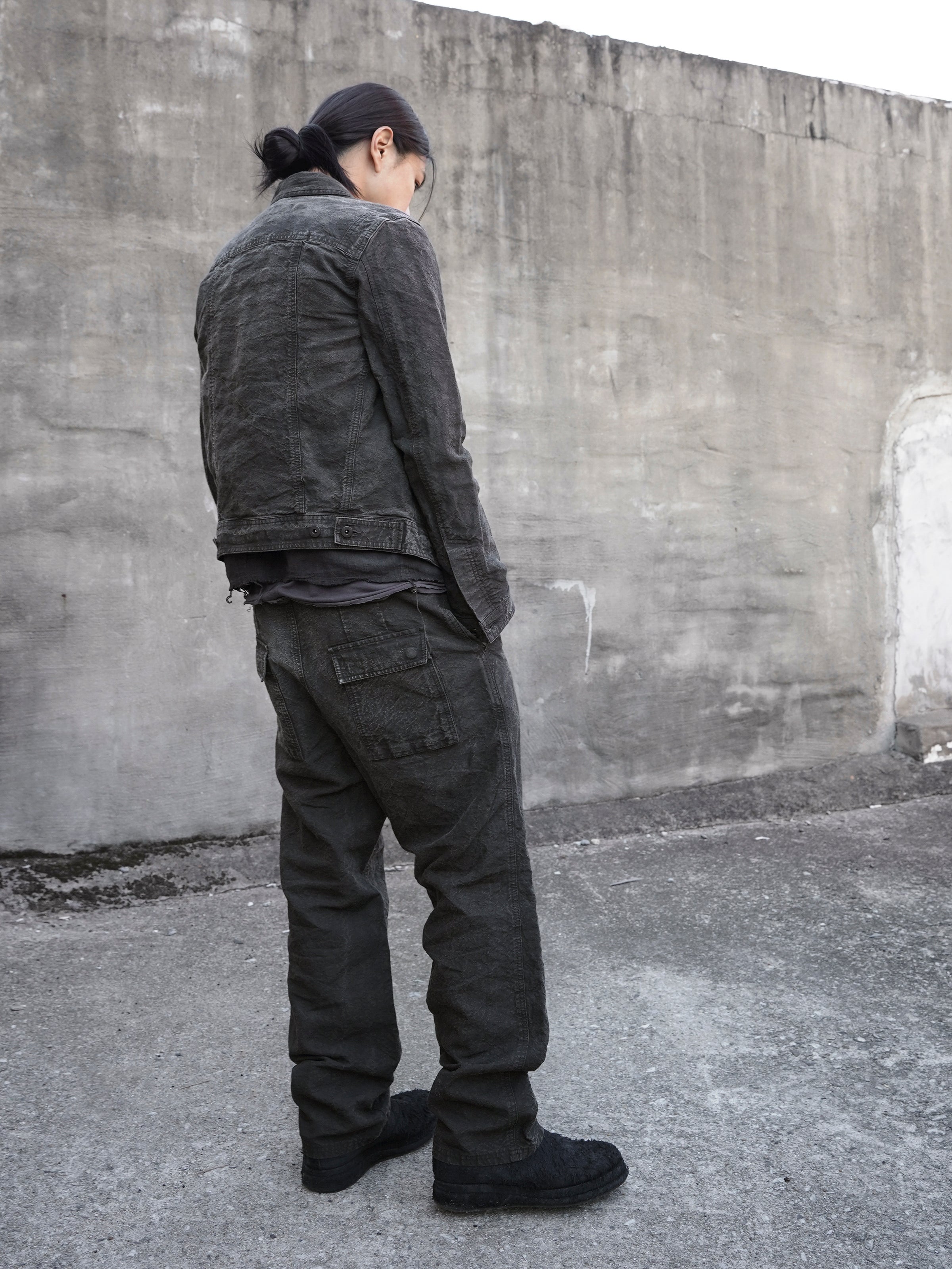 base trousers (binchō-tan) / onion ink