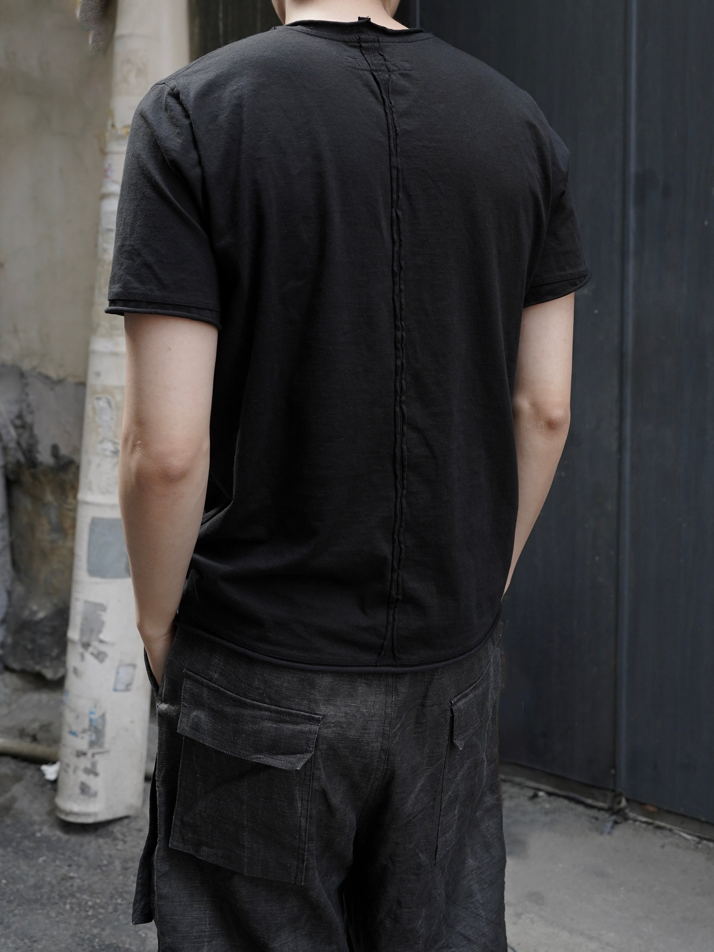 base tee / black (supima cotton)