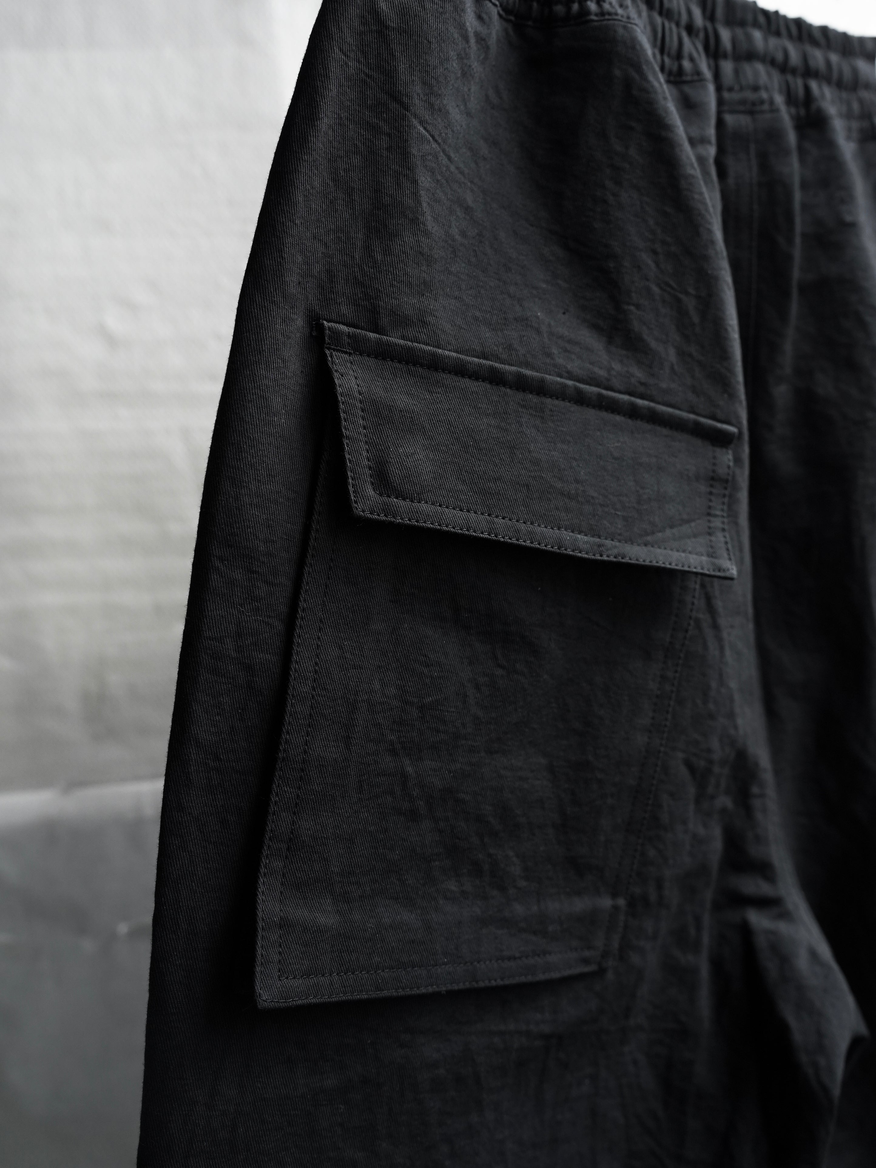 fatigue shorts / black