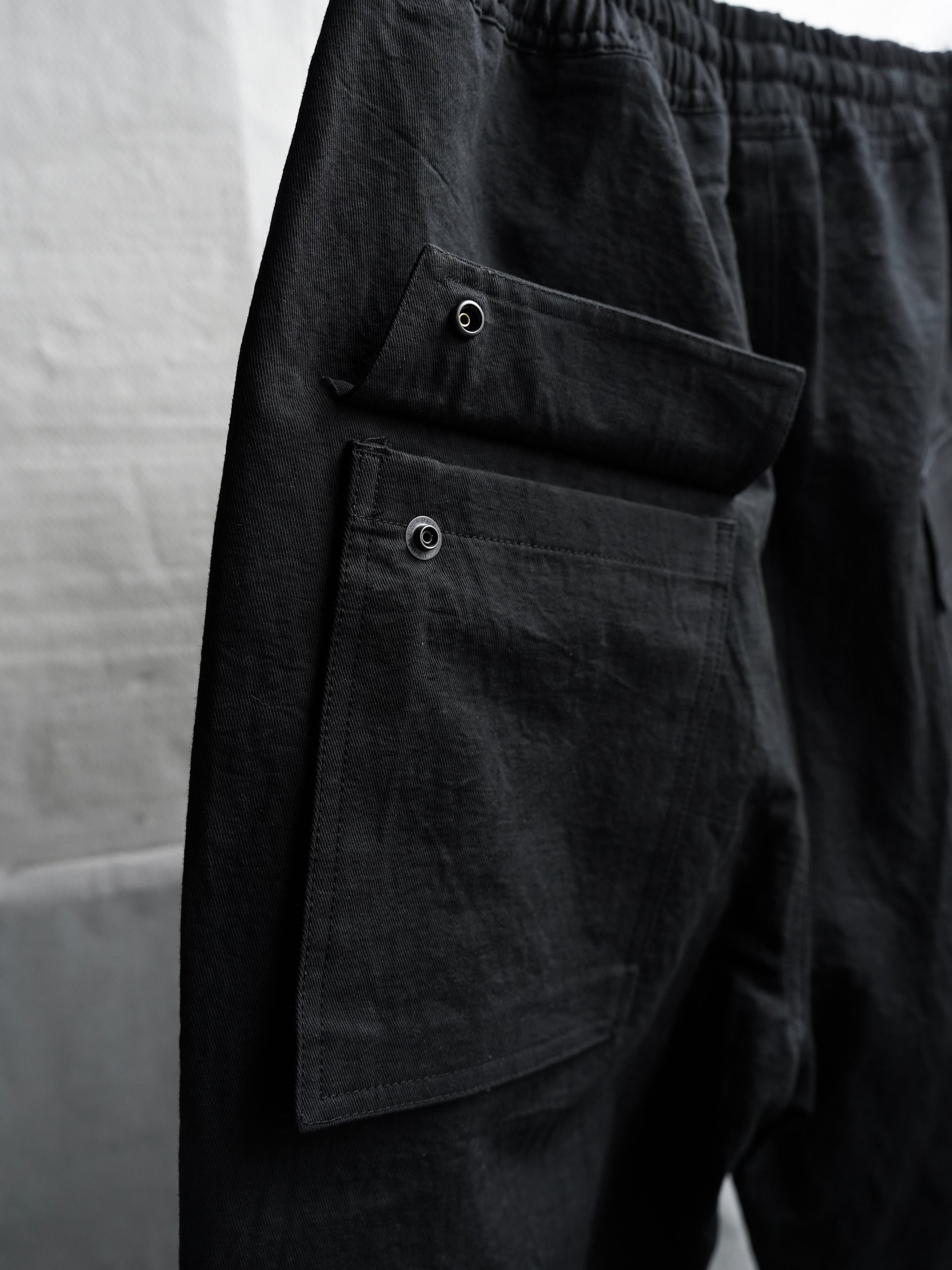 fatigue shorts / black