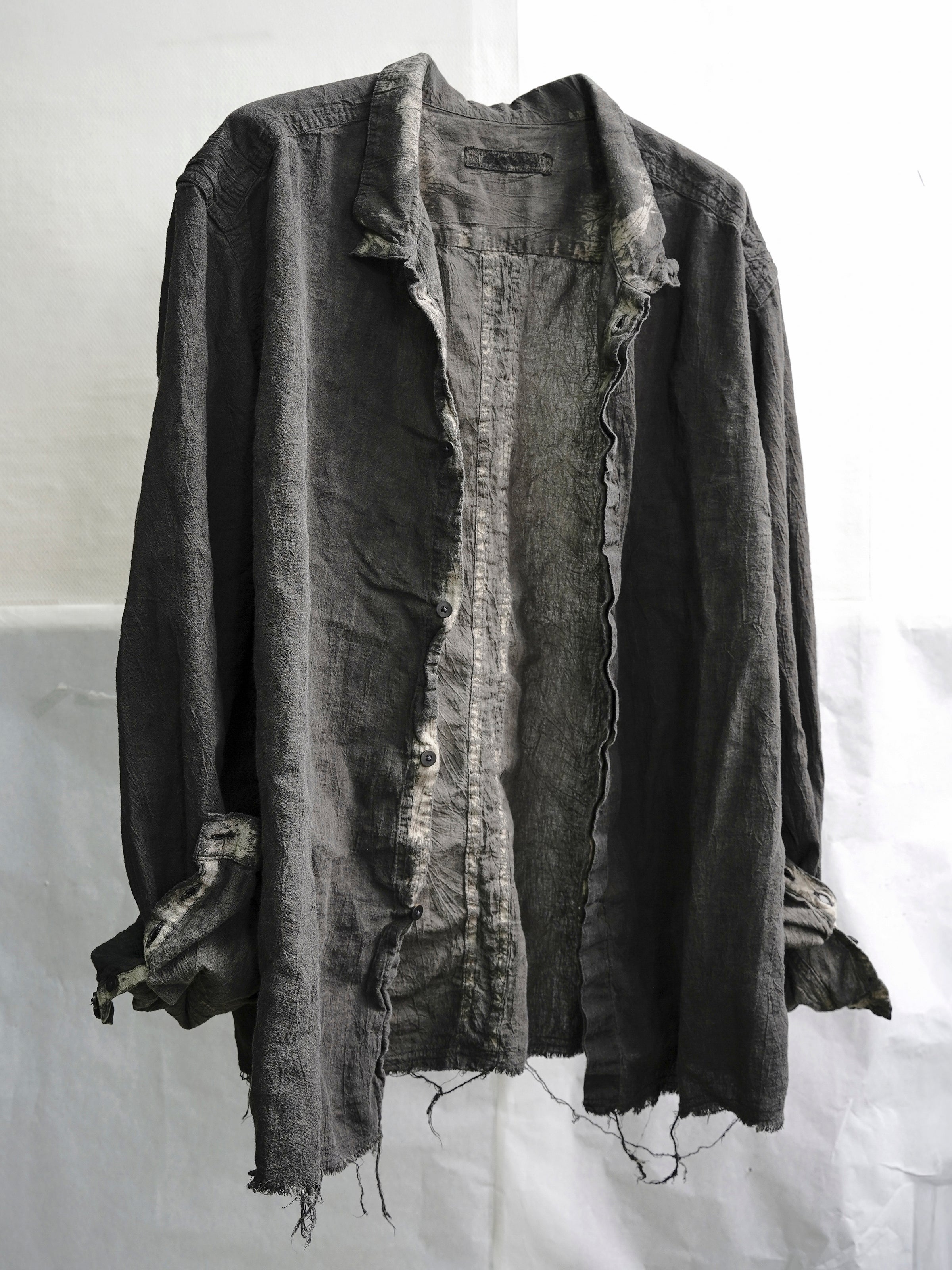 kara shirt / onion ink