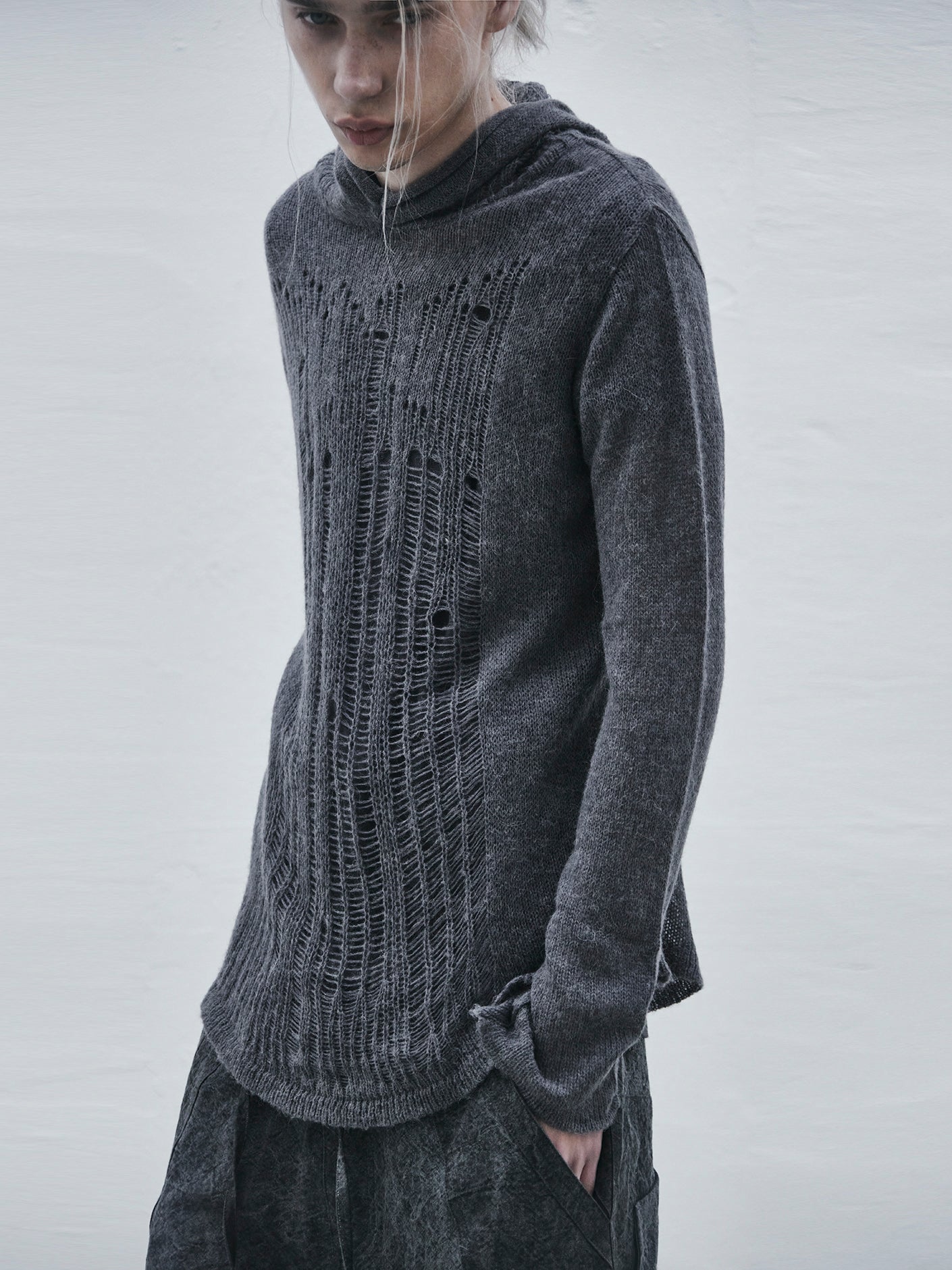 distressed alpaca hood knit / grey