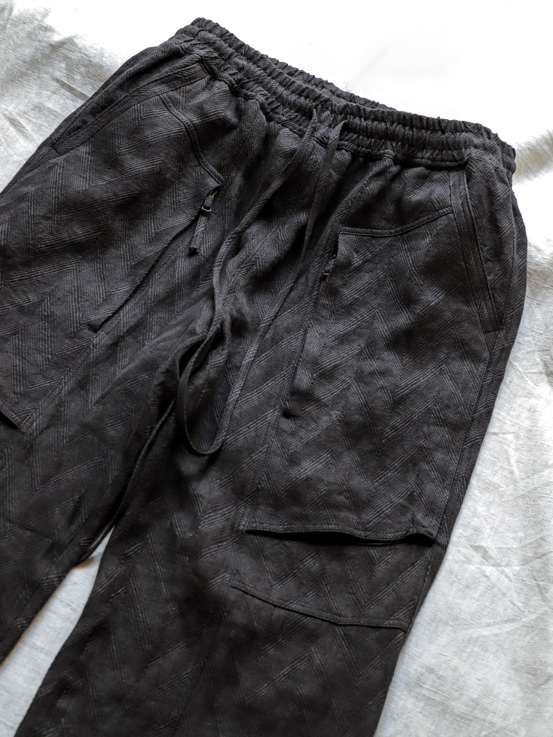 fatigue drawstring pants / black linen