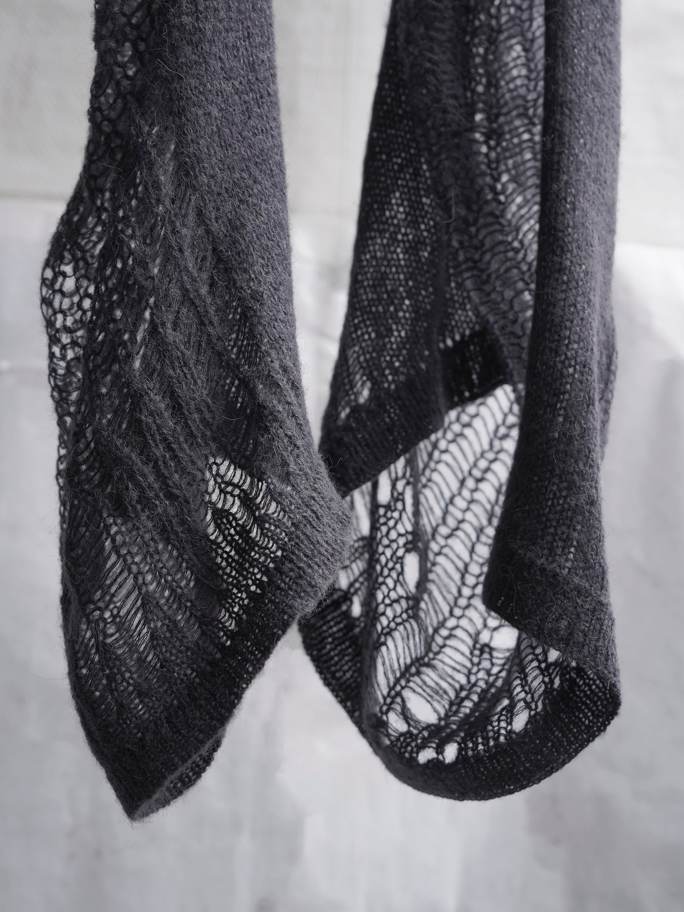 distressed alpaca scarf / charcoal