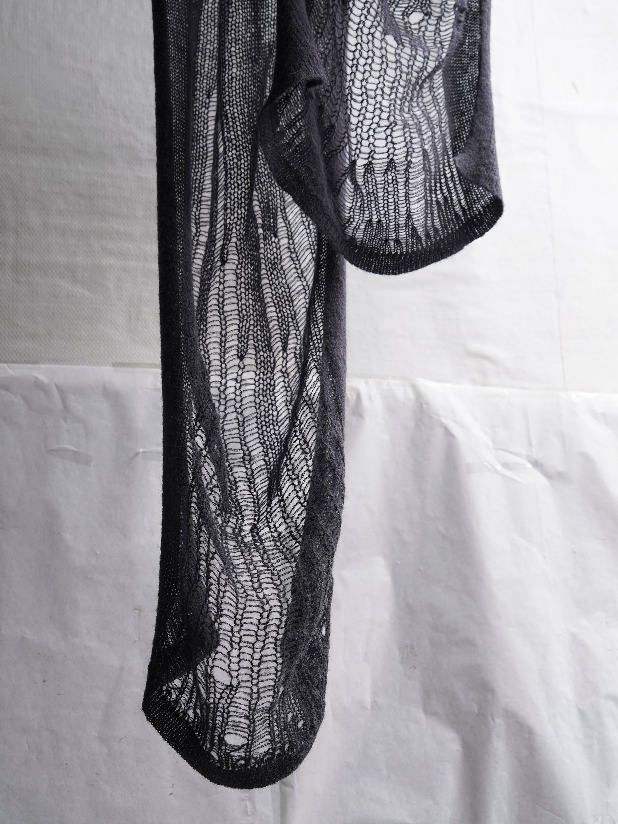 distressed alpaca scarf / charcoal