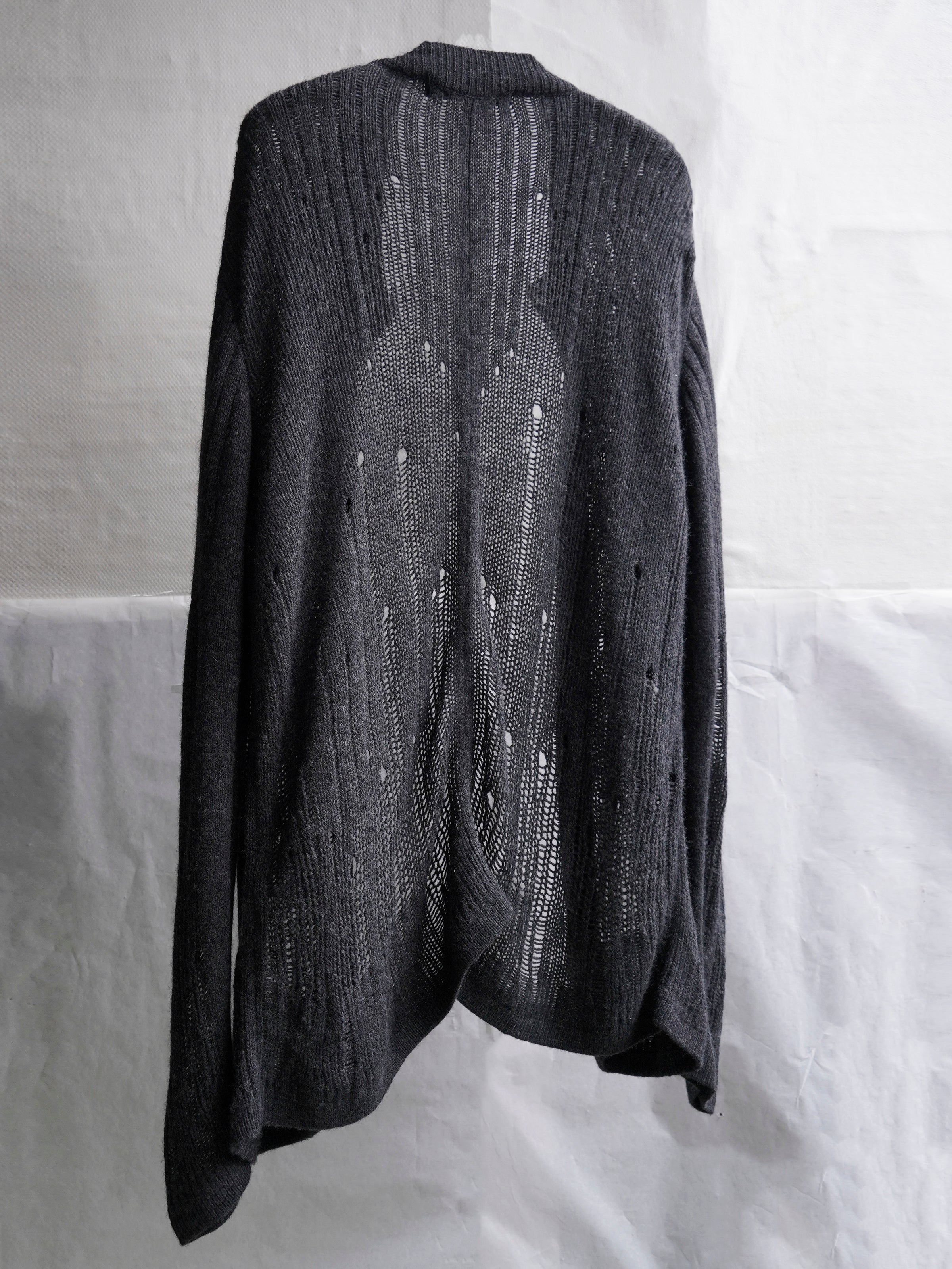 distressed zip knit / charcoal