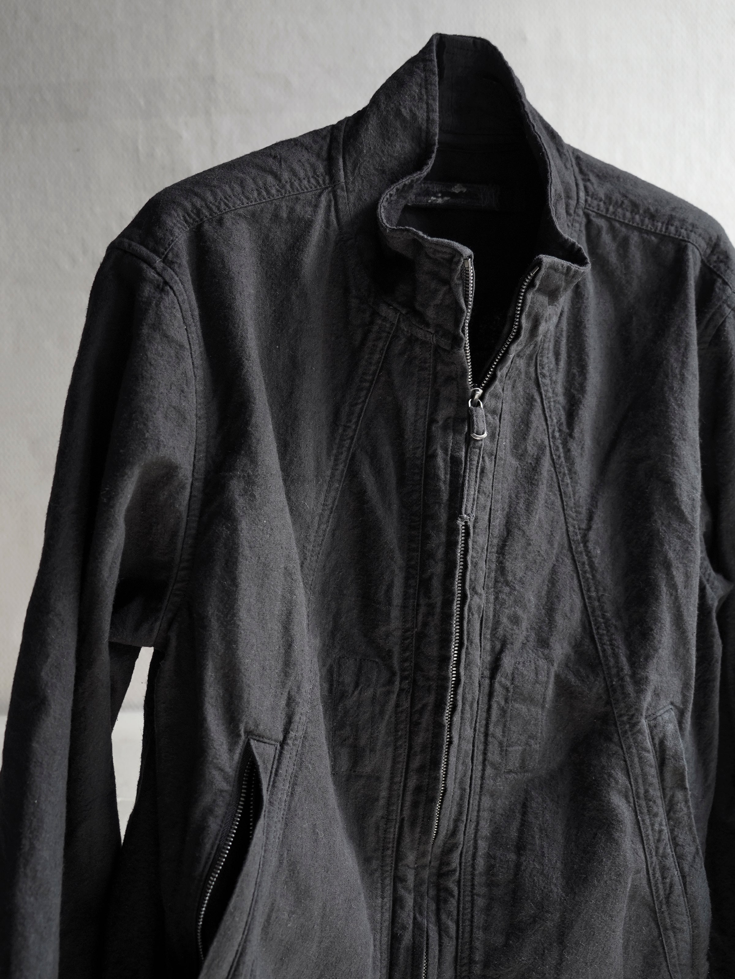 zip up jacket / black