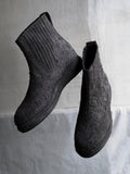 split boots / grey