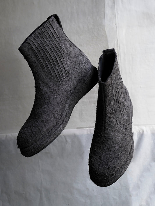 split boots / grey