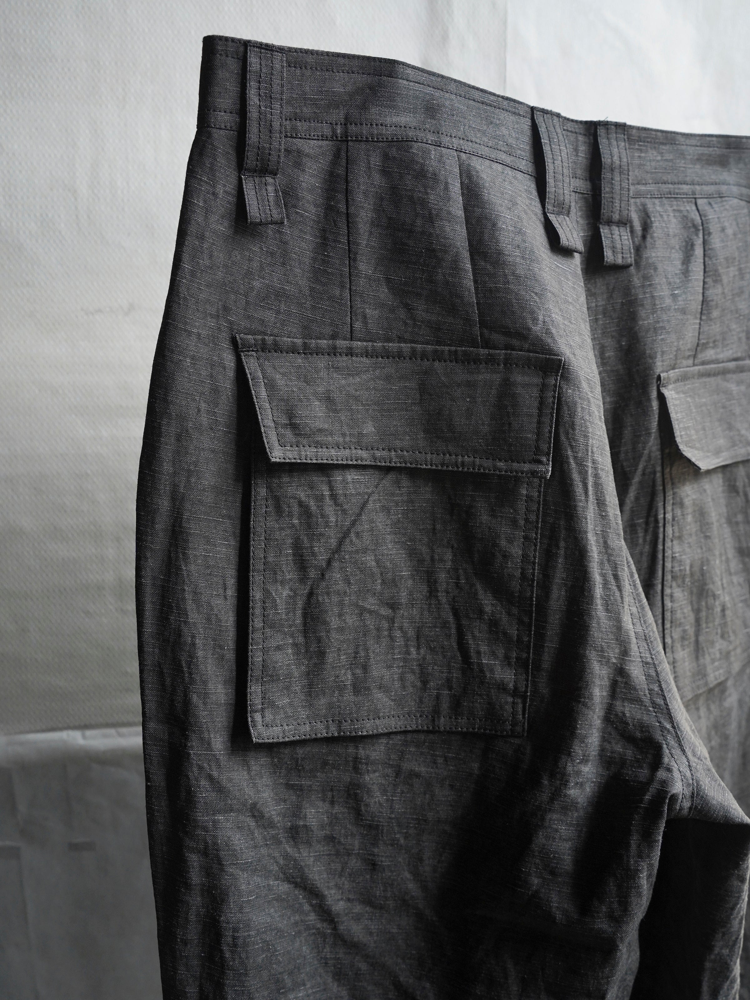 base trousers / ink coat