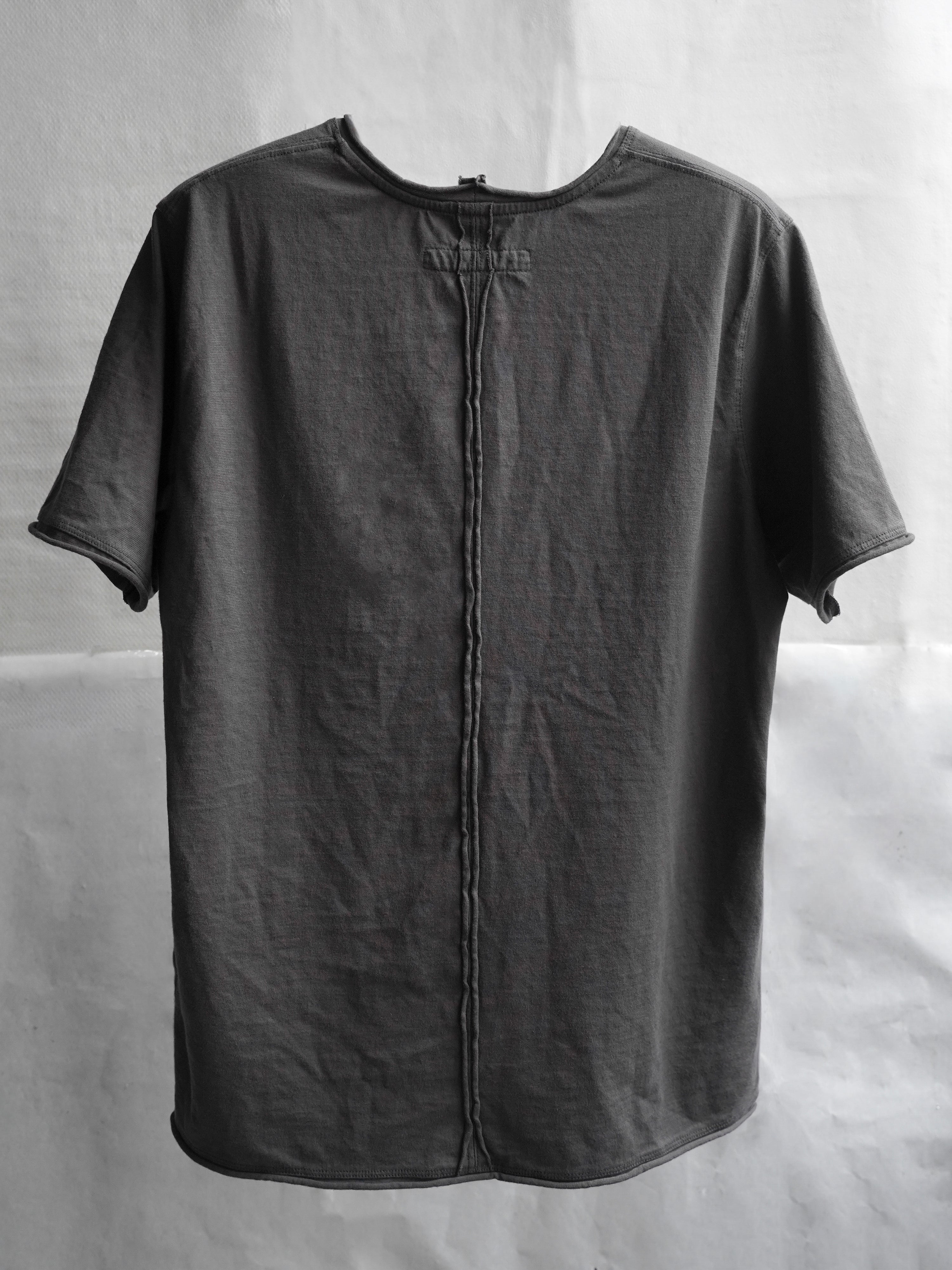 base tee / shadow (supima cotton)