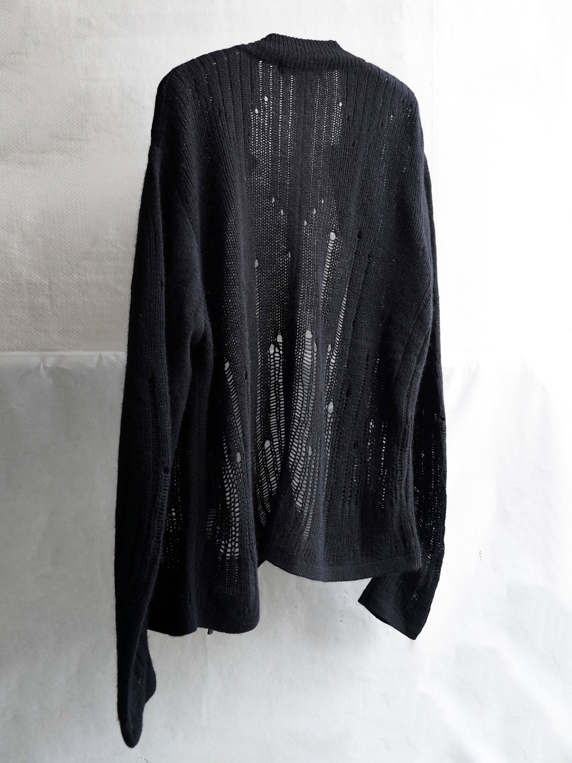 distressed zip knit / black
