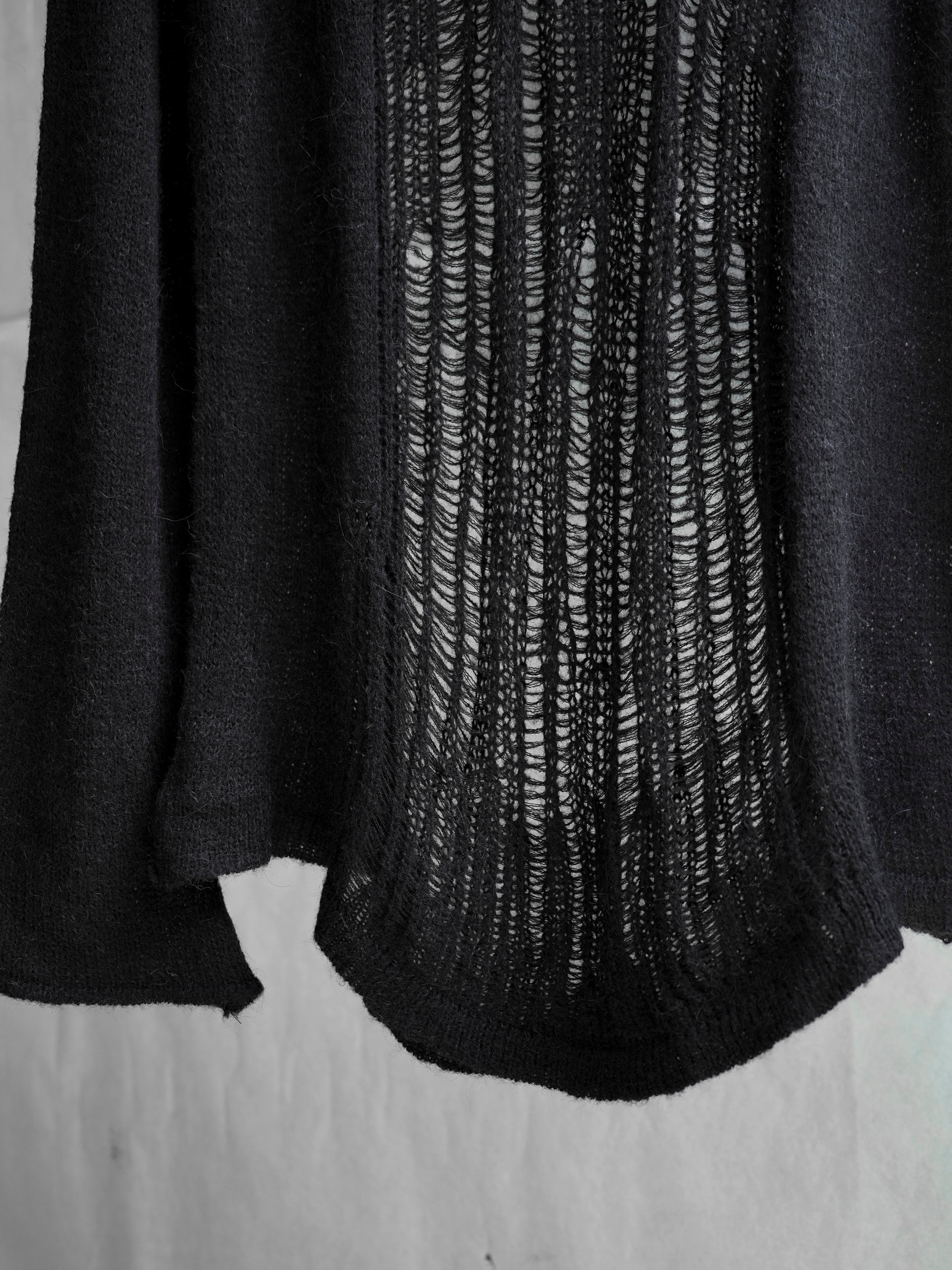 distressed alpaca hood knit / black