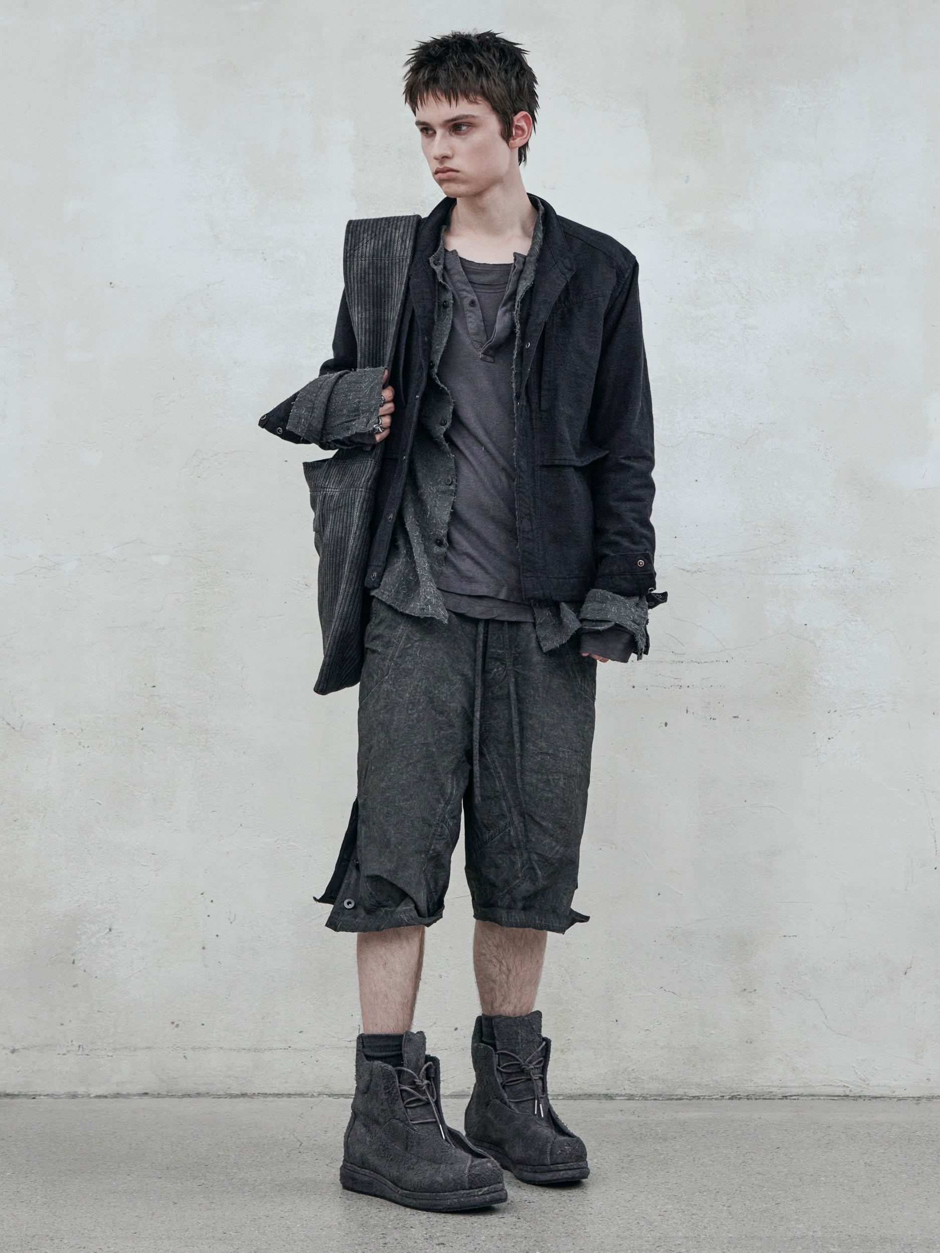collarless jacket / shade