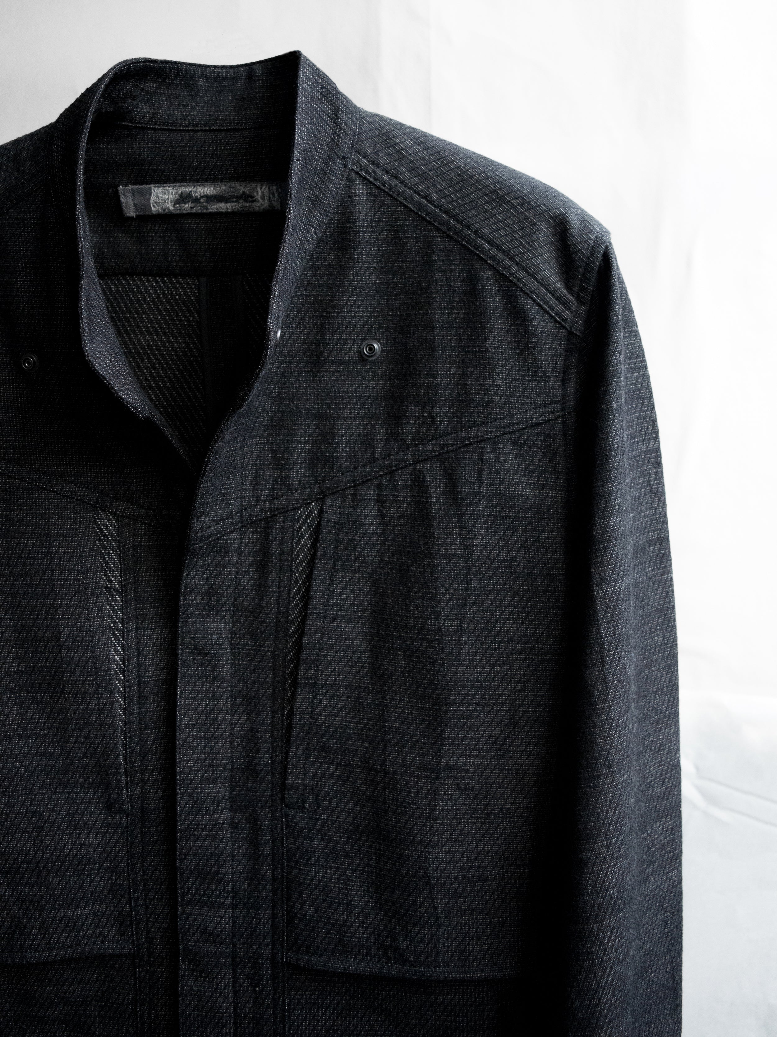 collarless jacket / carbon